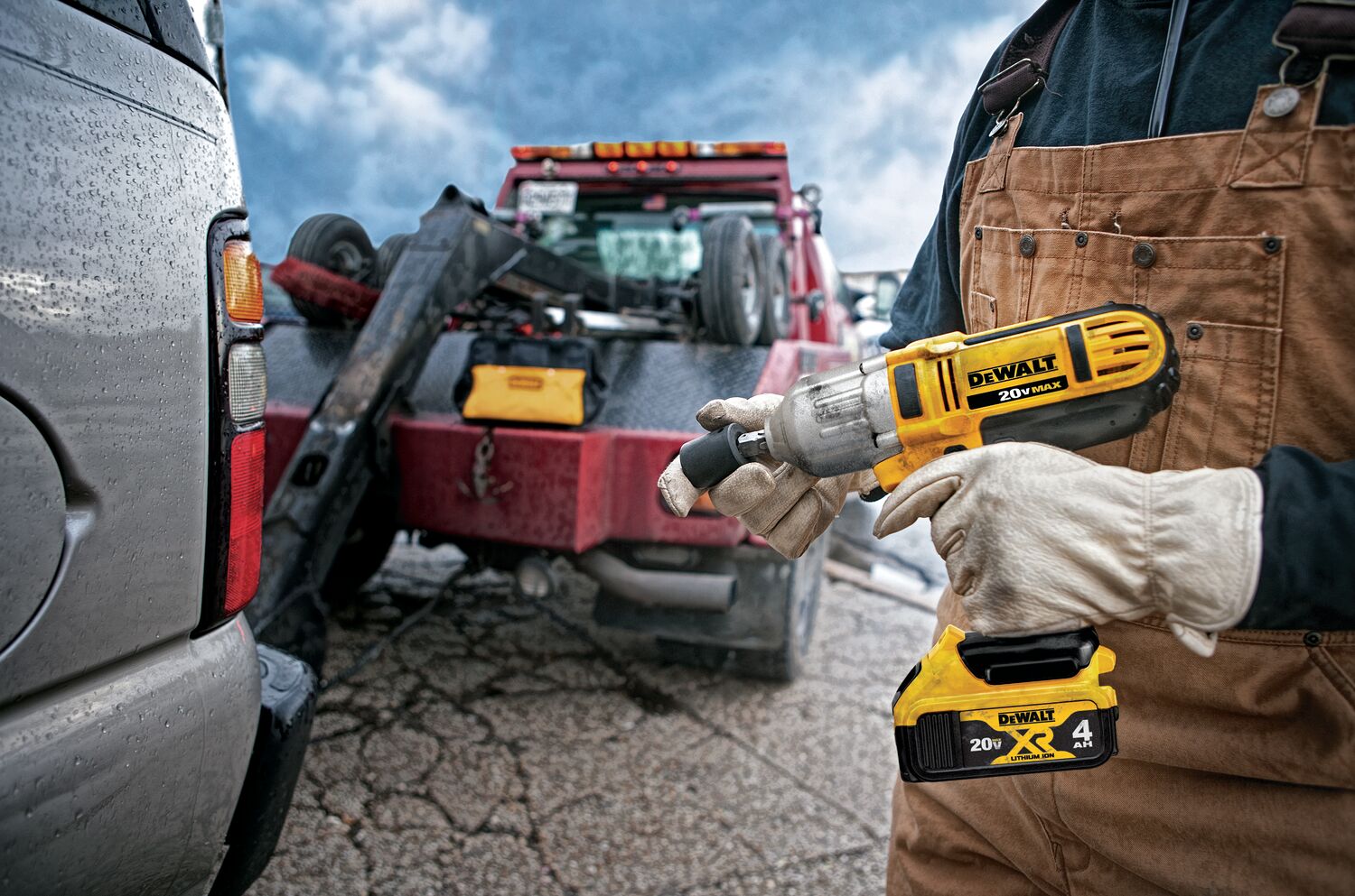 HIGH TORQUE IMPACT WRENCH being used by a workman